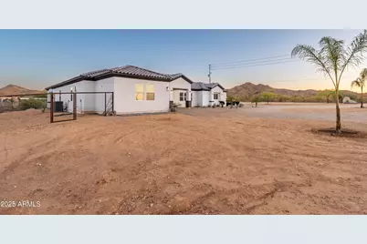 8017 S 143rd Avenue, Goodyear, AZ 85338 - Photo 3