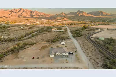 8017 S 143rd Avenue, Goodyear, AZ 85338 - Photo 35