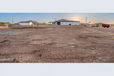 8017 S 143rd Avenue, Goodyear, AZ 85338 - Photo 13