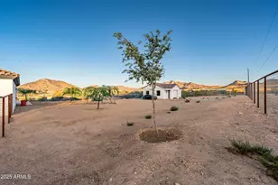 8017 S 143rd Ave, Goodyear, AZ 85338 - Photo 17