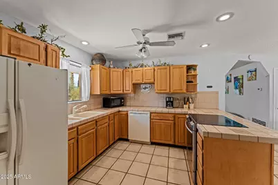 785 Santa Fe Drive, Wickenburg, AZ 85390 - Photo 11