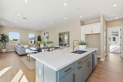 17633 W Middlebury Street, Surprise, AZ 85388 - Photo 9