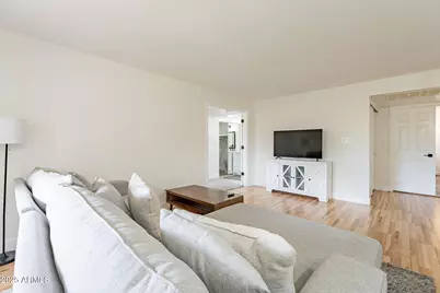 9275 E Mission Lane #201, Scottsdale, AZ 85258 - Photo 7