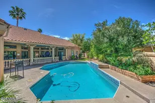 1502 W Port Au Prince Ln, Phoenix, AZ 85023 - Photo 17