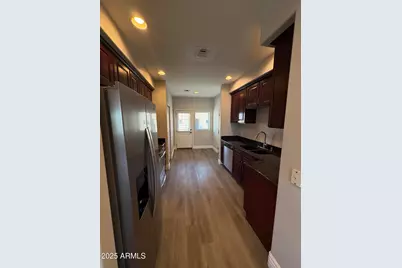 545 E Willetta Street #4, Phoenix, AZ 85004 - Photo 5