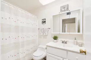9915 W Mountain View Rd, Sun City, AZ 85351 - Photo 11