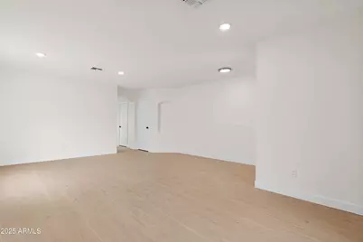 21424 N Howell Drive, Maricopa, AZ 85138 - Photo 7