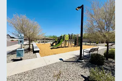 1657 W Monte Way, Phoenix, AZ 85041 - Photo 27