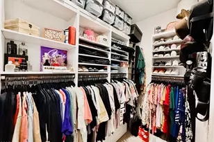 1657 W Monte Way, Phoenix, AZ 85041 - Photo 11