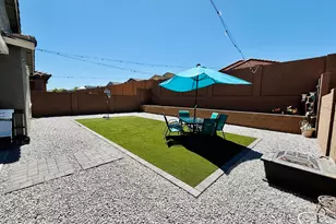 1657 W Monte Way, Phoenix, AZ 85041 - Photo 5