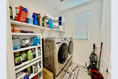 1657 W Monte Way, Phoenix, AZ 85041 - Photo 21