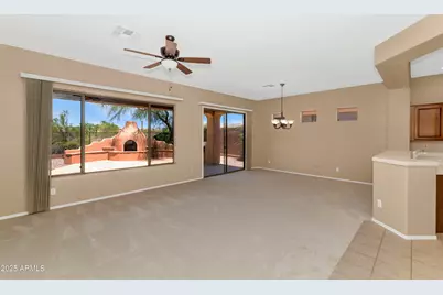 42122 N Anthem Springs Road, Anthem, AZ 85086 - Photo 11