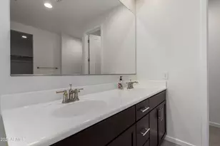 17352 W Red Fox Rd, Surprise, AZ 85387 - Photo 19