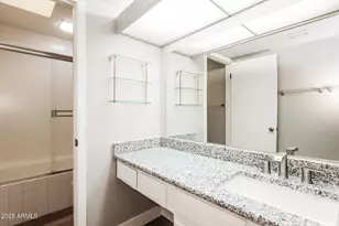 7653 E Vista Dr, Scottsdale, AZ 85250 - Photo 7