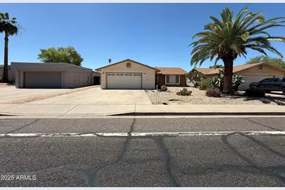 3827 E Sweetwater, Phoenix, AZ 85032 - Photo 1