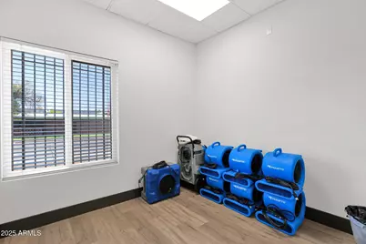 334 E Hatcher Road, Phoenix, AZ 85020 - Photo 17