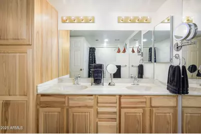 12222 N Paradise Village Parkway S #220, Phoenix, AZ 85032 - Photo 13