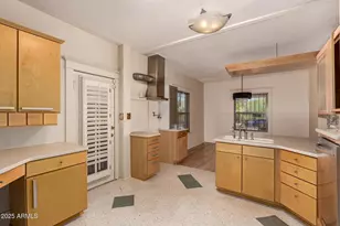 1322 W Monroe St, Phoenix, AZ 85007 - Photo 9