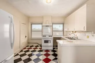 1322 W Monroe St, Phoenix, AZ 85007 - Photo 15