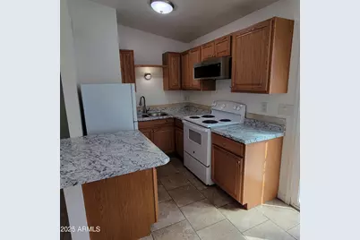 3645 N 69th Avenue #99, Phoenix, AZ 85033 - Photo 15