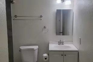 3645 N 69th Ave, Phoenix, AZ 85033 - Photo 21