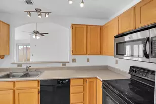 15088 N 85th Dr, Peoria, AZ 85381 - Photo 7