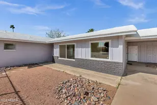 3660 N 52nd St, Phoenix, AZ 85018 - Photo 3