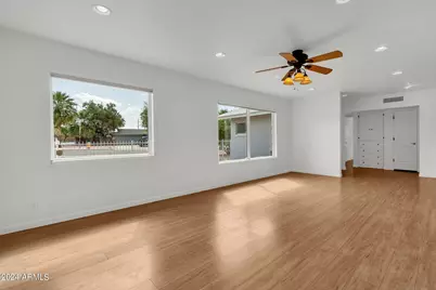 3660 N 52nd Street, Phoenix, AZ 85018 - Photo 9