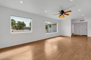 3660 N 52nd St, Phoenix, AZ 85018 - Photo 9