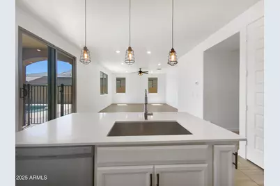 297 W Tamarack Drive, San Tan Valley, AZ 85140 - Photo 11