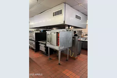 55 N Litchfield Road, Goodyear, AZ 85338 - Photo 11