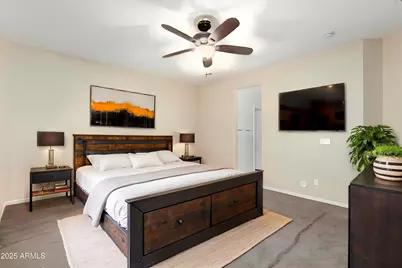 17562 W Gelding Drive, Surprise, AZ 85388 - Photo 7