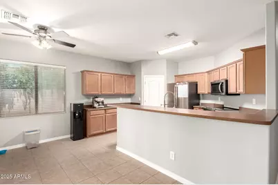 17562 W Gelding Drive, Surprise, AZ 85388 - Photo 5