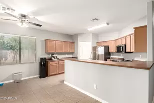 17562 W Gelding Dr, Surprise, AZ 85388 - Photo 5