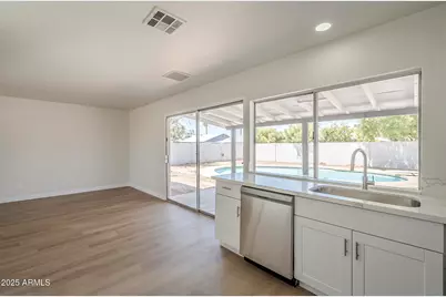 17848 N 34th Lane, Phoenix, AZ 85053 - Photo 9