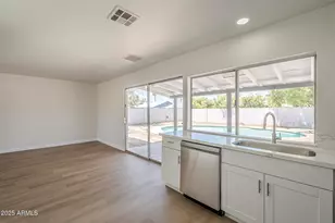 17848 N 34th Ln, Phoenix, AZ 85053 - Photo 9