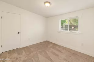 1407 E Mountain View Rd, Phoenix, AZ 85020 - Photo 19