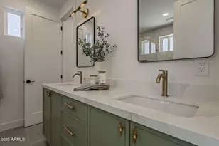 4852 E Piccadilly Rd, Phoenix, AZ 85018 - Photo 25