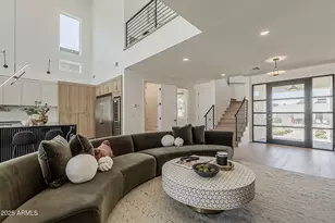 4852 E Piccadilly Rd, Phoenix, AZ 85018 - Photo 11