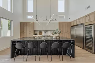 4852 E Piccadilly Rd, Phoenix, AZ 85018 - Photo 3