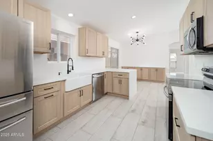 21632 N 48th, Phoenix, AZ 85054 - Photo 1