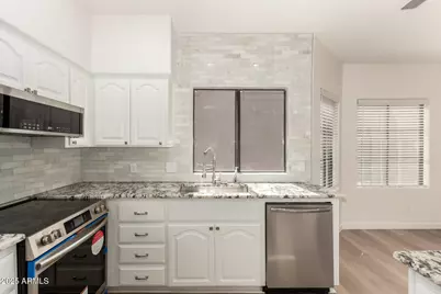 8725 E VÃ­a Del Arbor --, Scottsdale, AZ 85258 - Photo 17