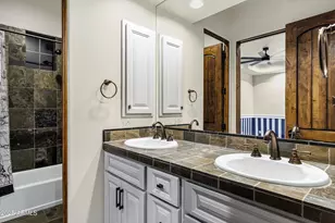 4327 E Capricorn Pl, Chandler, AZ 85249 - Photo 45