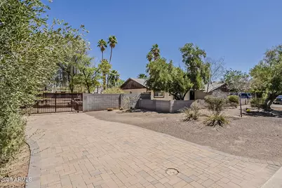 6302 E Turquoise Avenue, Paradise Valley, AZ 85253 - Photo 1