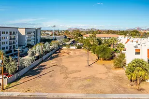 519 W Glenrosa Ave, Phoenix, AZ 85013 - Photo 9