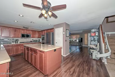 10806 W Adam Avenue, Peoria, AZ 85373 - Photo 11