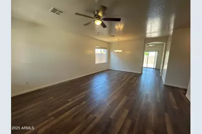 7210 S 41st Drive, Phoenix, AZ 85041 - Photo 3