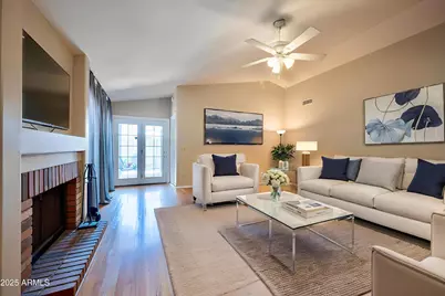 4527 E Amberwood Drive, Phoenix, AZ 85048 - Photo 1