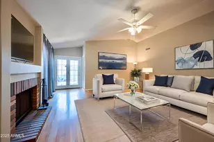 4527 E Amberwood Dr, Phoenix, AZ 85048 - Photo 1