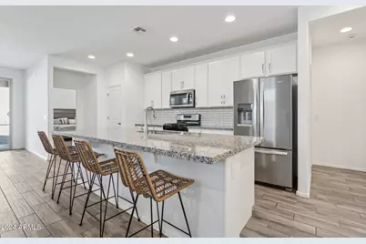 17334 W Wandering Creek Road, Goodyear, AZ 85338 - Photo 3